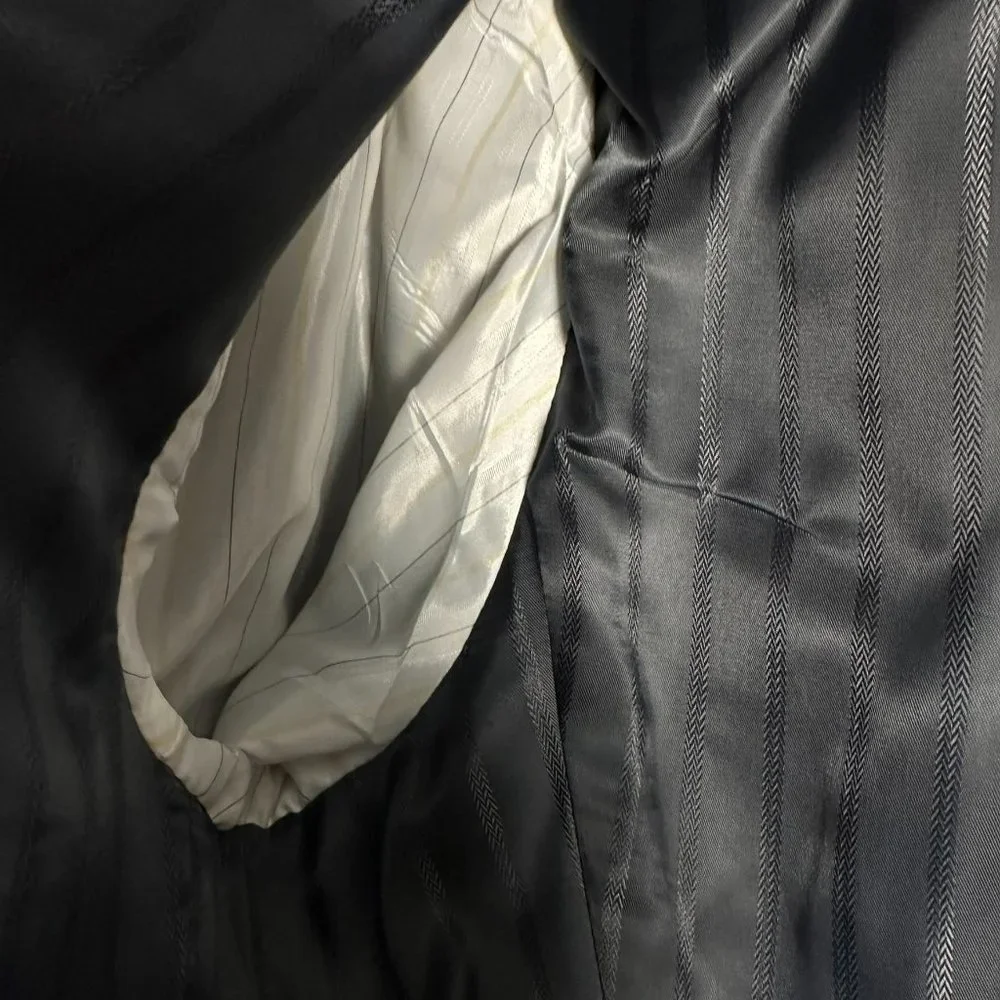Michael Kors Men's 100% Wool 2 Button Pinstripe Blazer, Size 44R, Gray,‎ NWOT